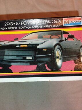 Monogram 87 Pontiac Firebird